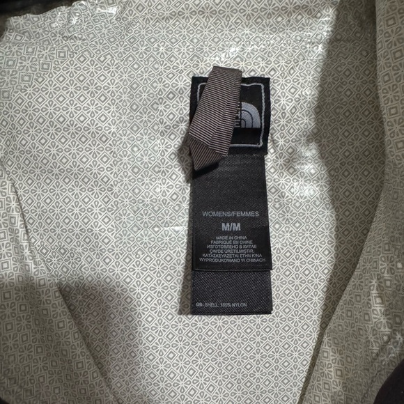 The North Face Women's Rain Coat - Picture 2 of 8